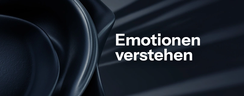 Abstrakte 3D-Skulptur auf dunkelblauem Hintergrund mit dem weißen Schriftzug „Emotionen verstehen". Emotionale Intelligenz